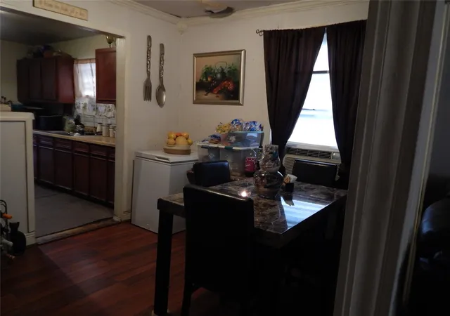 3rd image of 2449 Garwood Dr, Houston, TX 77091 | MLS# 59471042
