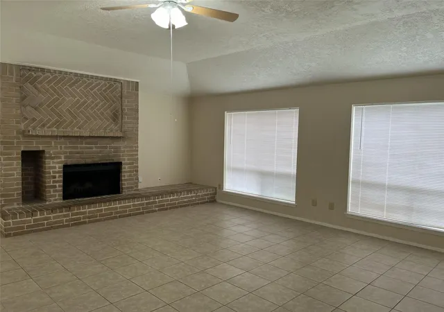 Photo 2 of Sale Pending at 21310 Bridgepoint Ln, Spring, TX 77388 | MLS# 25271733 | Listing updated on 2026-09-15