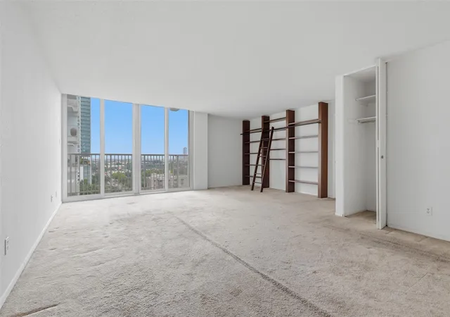 Photo 3 of Condo for sale at 3614 Montrose Blvd #1001, Houston, TX 77006 | MLS# 63454383 | Listing updated on 2026-09-03