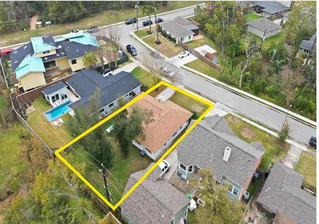 Homes for sale in Houston, TX | 6023 Pineshade Ln, Houston, TX 77008 | MLS# 12534760
