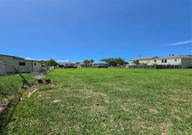 Photo 2 of Land for sale at 3418 Ave M, Galveston, TX 77550 | MLS# 30556665 | Listing updated on 2026-06-05