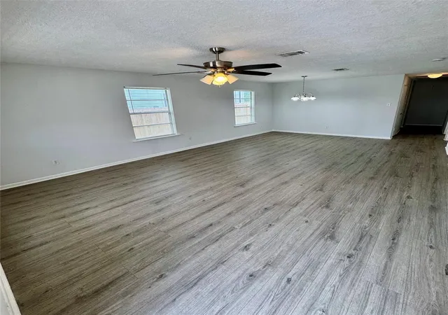 3rd image of 5707 Balbo St, Houston, TX 77091 | MLS# 12319576