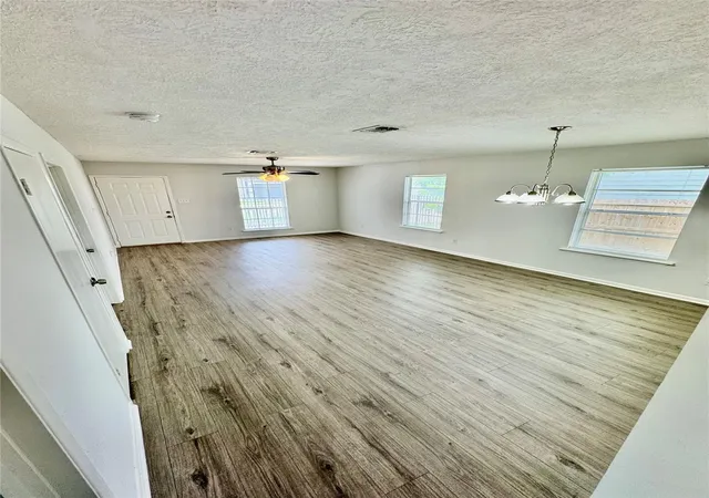 5th image of 5707 Balbo St, Houston, TX 77091 | MLS# 12319576