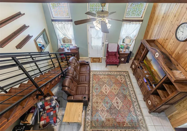Photo 30 of Single family home for sale at 275 Commerce Ln, Highlands, TX 77562 | MLS# 46991725 | Listing updated on 2026-10-05
