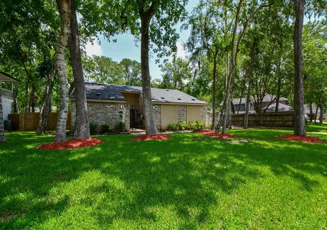 2nd image of 1710 Wildwood Ln, Richmond, TX 77406 | MLS# 48956598