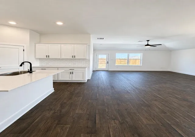 Photo 4 of Single family home for sale at 2230 W Post Oak Circle, Dayton, TX 77535 | MLS# 27777893 | Listing updated on 2026-09-09