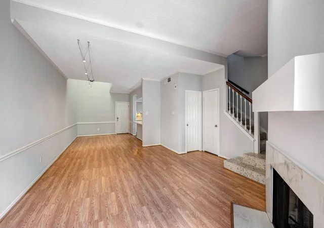 3rd image of 7350 Kirby #24, Houston, TX 77030 | MLS# 75227011