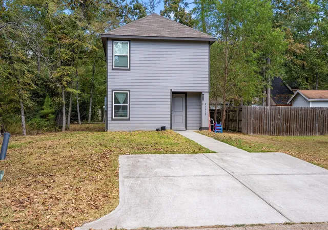 1st image of 28612 Rantoul Ct, Huntsville, TX 77320 | MLS# 55035195