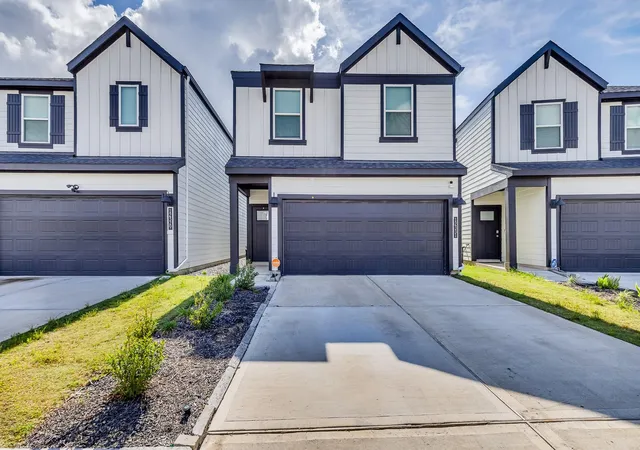 Photo 1 of Single family home for sale at 12331 Basilwood Dr, Houston, TX 77047 | MLS# 64889156 | Listing updated on 2026-08-22