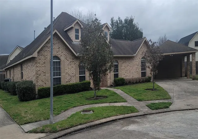 3rd image of 3501 Carson Ct, Pearland, TX 77584 | MLS# 6663917