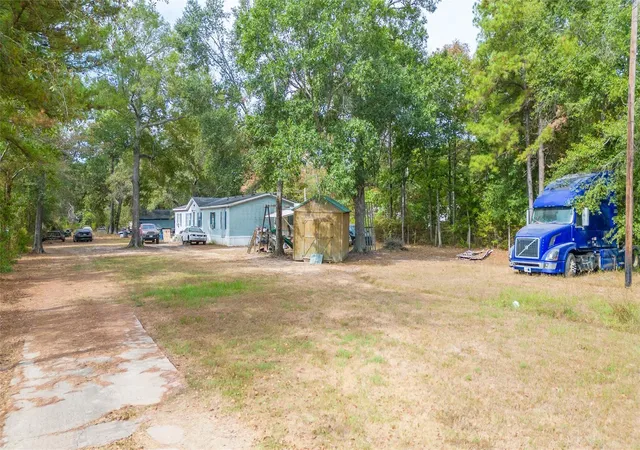Photo 3 of Single family home for sale at 17258 Old Hwy 105 E, Conroe, TX 77306 | MLS# 93428676 | Listing updated on 2026-06-27
