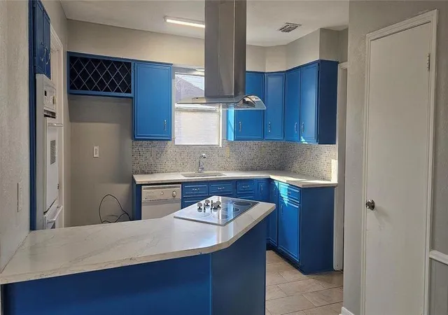 Photo 3 of Single family home for sale at 15231 Falling Crk Dr, Houston, TX 77068 | MLS# 72465850 | Listing updated on 2026-09-22