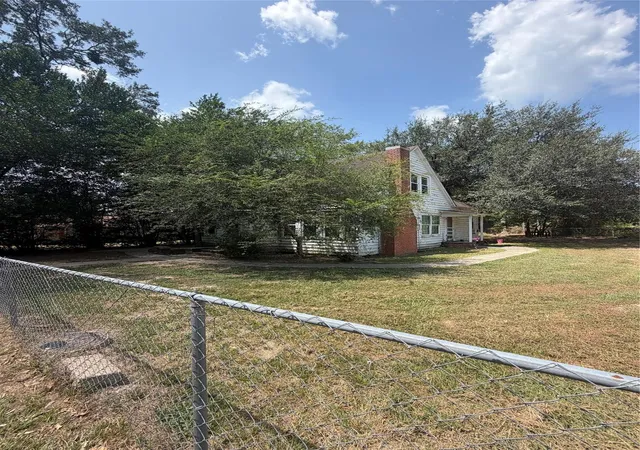 4th image of 209 Sutton St, Woodville, TX 75979 | MLS# 30471515