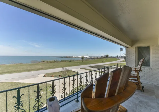 5th image of 3540 Miramar Dr, La Porte, TX 77571 | MLS# 77553340