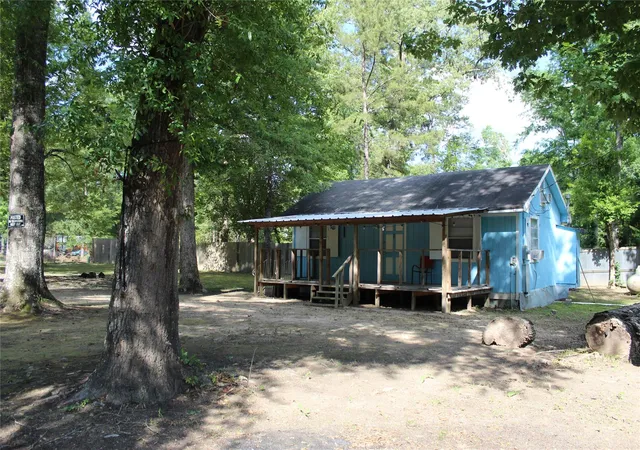 3rd image of 400 Carson Roberson Rd, Livingston, TX 77351 | MLS# 72036182