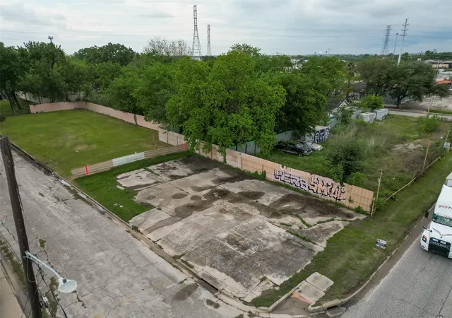 Photo 1 of Land for sale at 0 Tremper, Houston, TX 77020 | MLS# 56694537 | Listing updated on 2026-09-09