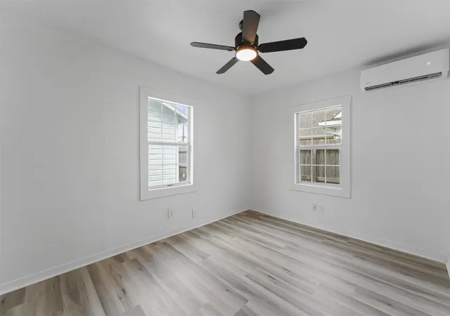 5th image of 8514 Spaulding St, Houston, TX 77016 | MLS# 52175898