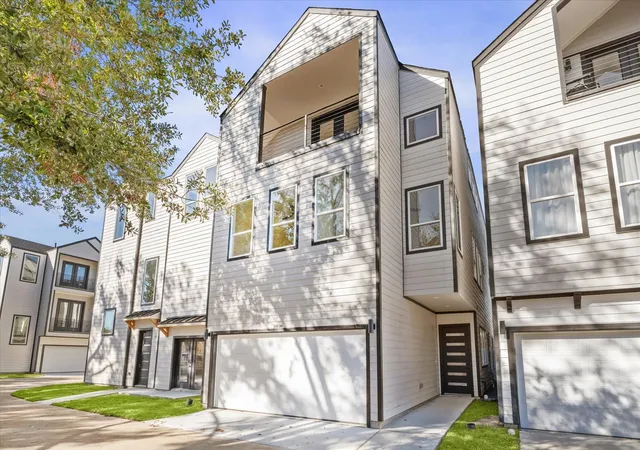 3rd image of 9418 Rain Mood Ln, Houston, TX 77080 | MLS# 98400496