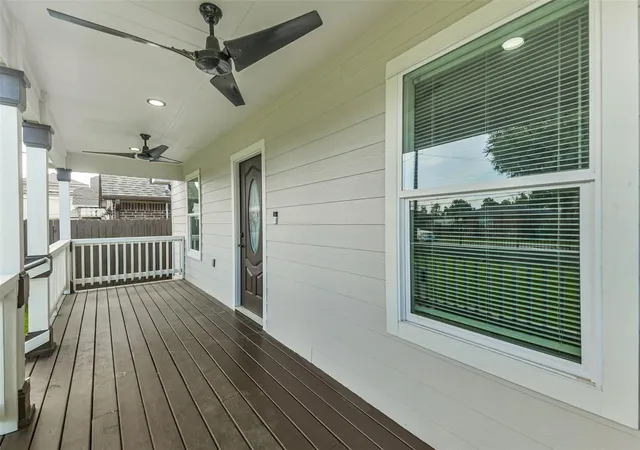 Photo 3 of Single family home for sale at 109 Neyland St, Houston, TX 77022 | MLS# 60548300 | Listing updated on 2026-07-18