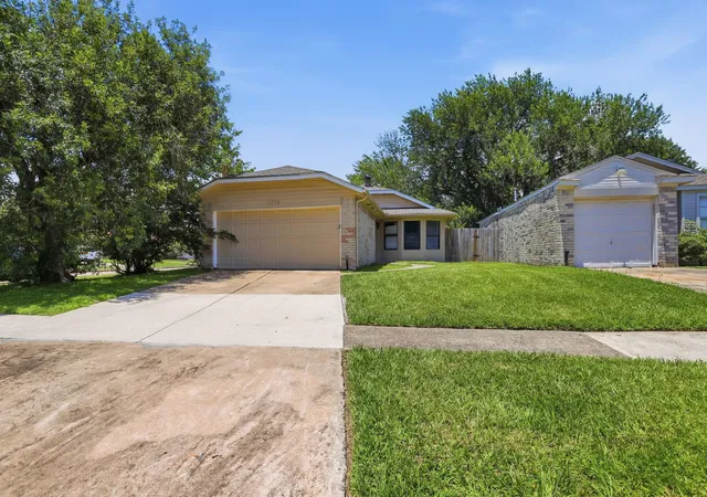 Photo 1 of Single family home for sale at 16226 Alden Ridge Dr, Houston, TX 77053 | MLS# 71888706 | Listing updated on 2026-09-15