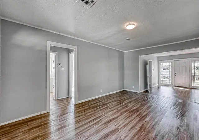 5th image of 4118 Sunflower St, Houston, TX 77051 | MLS# 89017006