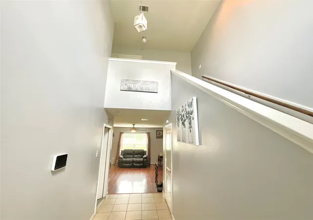 4th image of 2522 Tracy Ln, Highlands, TX 77562 | MLS# 49974167