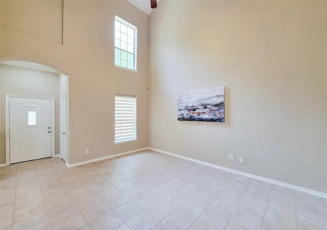 Photo 3 of Townhouse for sale at 17918 Skyline Arbor Ter, Houston, TX 77094 | MLS# 60606244 | Listing updated on 2026-07-20
