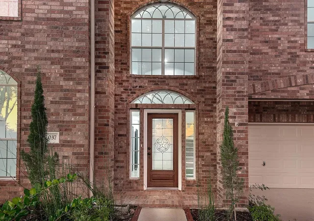 Photo 2 of Single family home for sale at 2037 Borthwick Ln, Conroe, TX 77301 | MLS# 31815043 | Listing updated on 2026-07-09