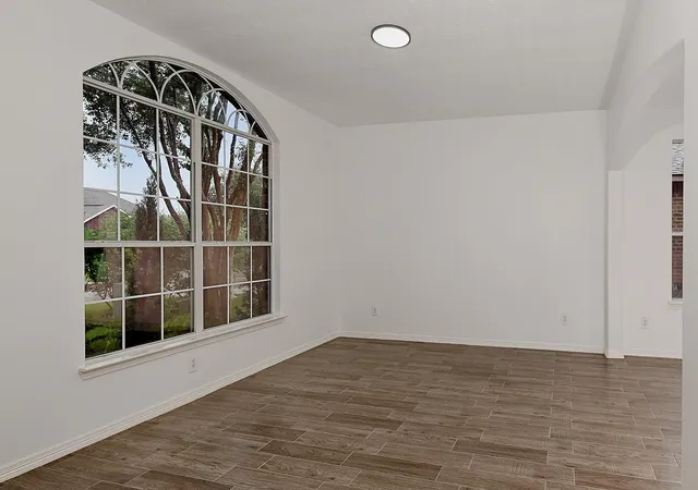 Photo 4 of Single family home for sale at 2037 Borthwick Ln, Conroe, TX 77301 | MLS# 31815043 | Listing updated on 2026-07-09