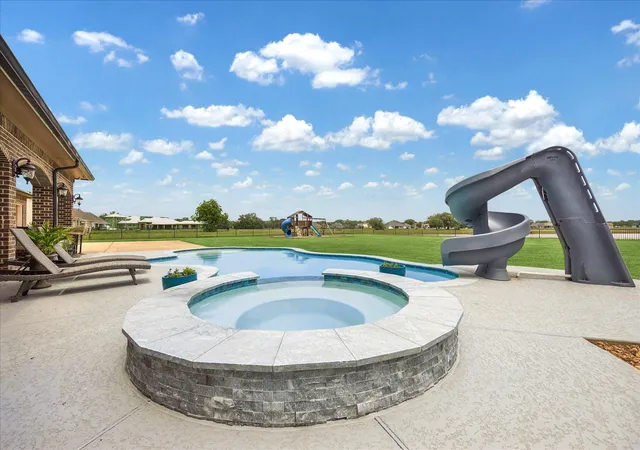 Homes for sale in Rosharon, TX | 527 Lily Lane, Rosharon, TX 77583 | MLS# 45405508