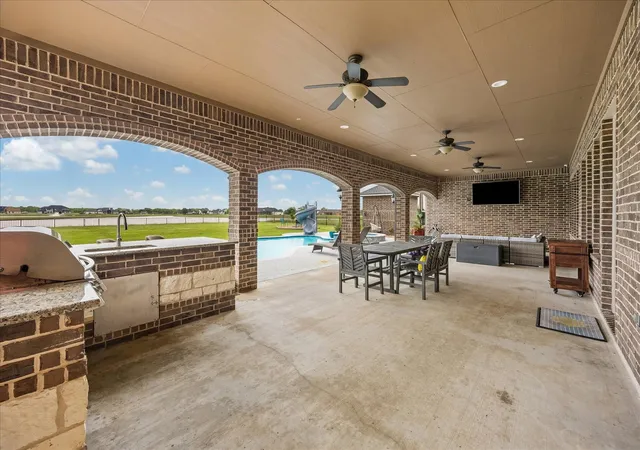 Homes for sale in Rosharon, TX | 527 Lily Lane, Rosharon, TX 77583 | MLS# 45405508