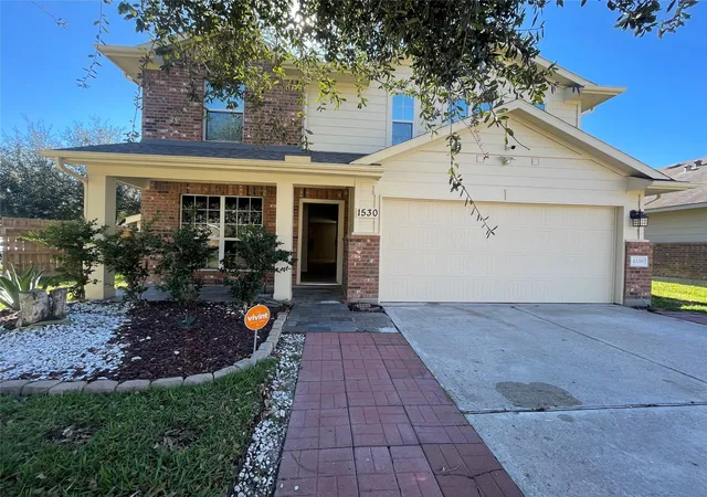 Photo 3 of Single family home for sale at 1530 Lochstone Dr, Houston, TX 77073 | MLS# 78758035 | Listing updated on 2026-08-26