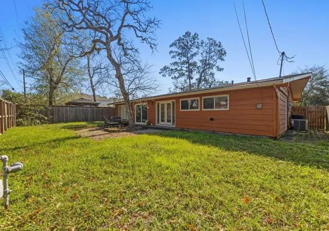 39th image of 9766 Westview Dr, Houston, TX 77055 | MLS# 81389318