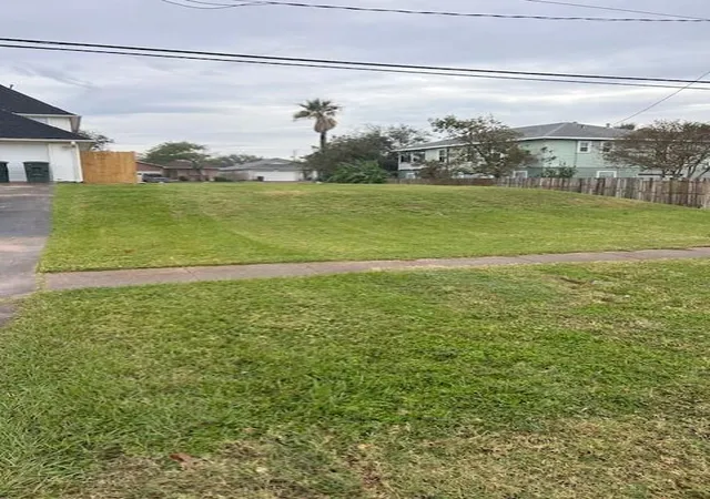 Photo 4 of Land for sale at 3215 Kleinmann, Galveston, TX 77551 | MLS# 38479113 | Listing updated on 2026-08-28