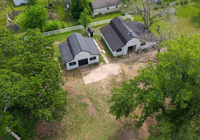 Homes for sale in Simonton, TX | 822 Surrey Ln, Simonton, TX 77485 | MLS# 15324323