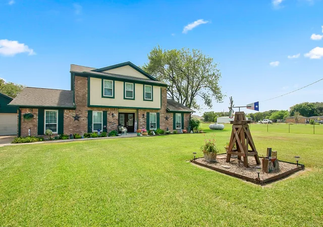Photo 1 of Single family home for sale at 9112 Pilgrim Cir, Rosharon, TX 77583 | MLS# 70326953 | Listing updated on 2026-09-01