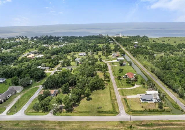 Homes for sale in Anahuac, TX | 0 Oak Island Dr, Anahuac, TX 77514 | MLS# 79545221