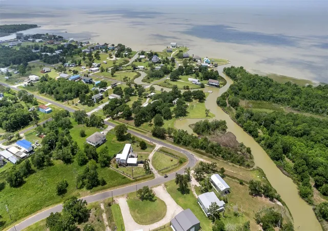 Homes for sale in Anahuac, TX | 0 Oak Island Dr, Anahuac, TX 77514 | MLS# 79545221