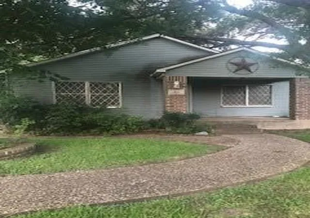 Photo 3 of Land for sale at 1921 Forest Hl Blvd, Houston, TX 77023 | MLS# 34859727 | Listing updated on 2026-08-28