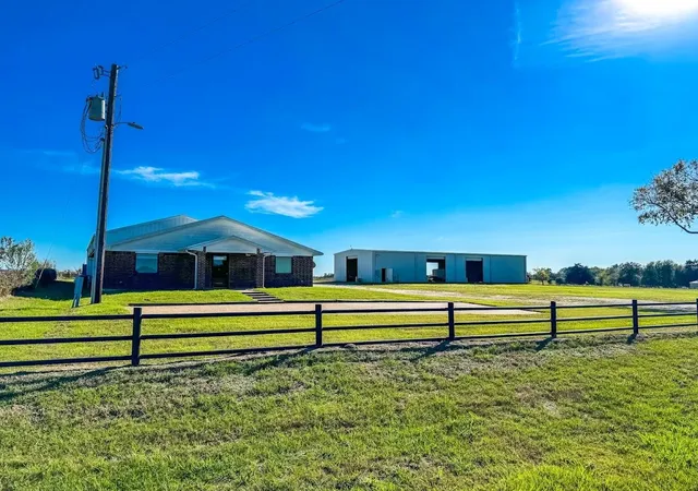 Photo 2 of Land for sale at 807 Fm 489, Buffalo, TX 75831 | MLS# 52762517 | Listing updated on 2026-06-02