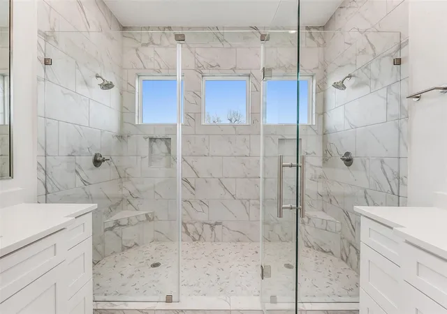 Photo 1 of Single family home for sale at 806 Fisher St #C, Houston, TX 77018 | MLS# 77239455 | Listing updated on 2026-09-14