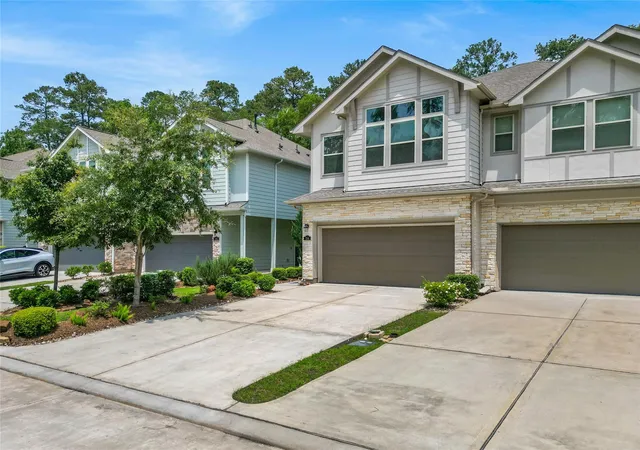 2nd image of 134 Moon Dance Ct, Conroe, TX 77304 | MLS# 29672402