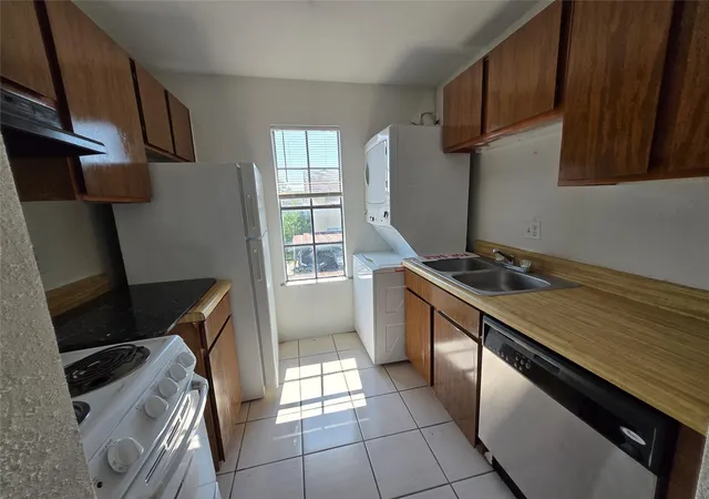 Photo 4 of Condo for sale at 8323 Wilcrest Dr #8004, Houston, TX 77072 | MLS# 27401562 | Listing updated on 2026-08-30