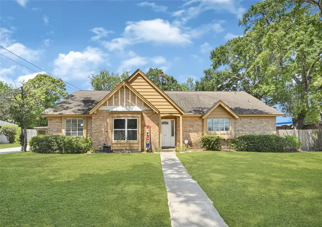 Photo 1 of Single family home for sale at 7702 Dashwood Dr, Houston, TX 77036 | MLS# 87108230 | Listing updated on 2026-09-21