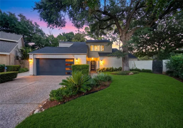 Photo 1 of Single family home for sale at 407 Barkers Landing Ct, Houston, TX 77079 | MLS# 62356404 | Listing updated on 2026-09-22