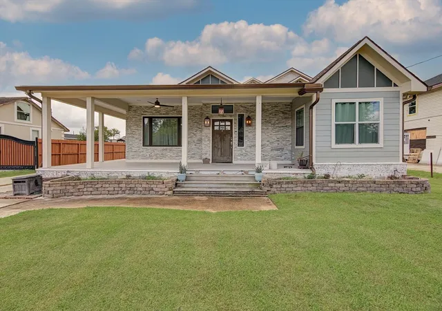 Photo 1 of Single family home for sale at 8324 Jennings St, Houston, TX 77017 | MLS# 58076667 | Listing updated on 2026-07-16