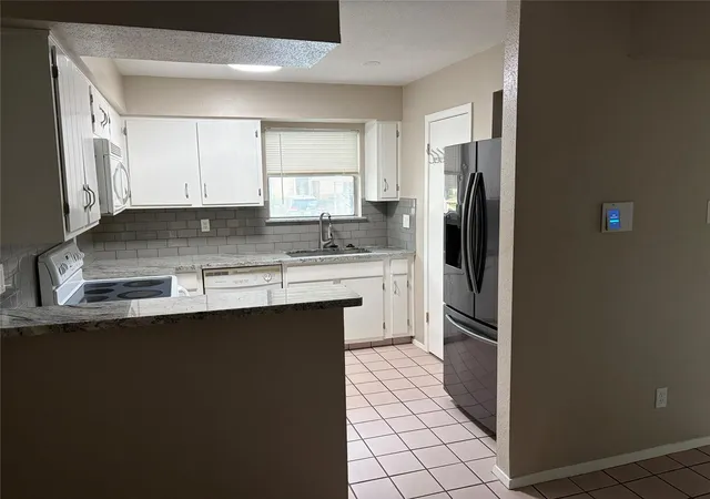 Photo 2 of Condo for sale at 14515 Wunderlich Dr #803, Houston, TX 77069 | MLS# 40051477 | Listing updated on 2026-08-27