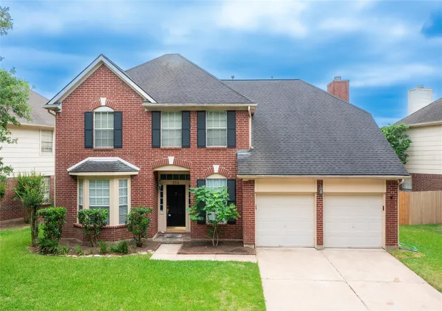 Homes for sale in Sugar Land, TX | 219 Birch Hill Dr, Sugar Land, TX 77479 | MLS# 84602603