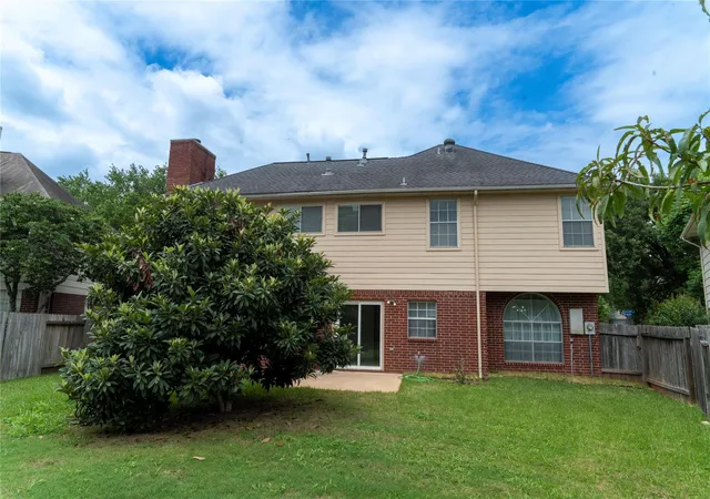 Homes for sale in Sugar Land, TX | 219 Birch Hill Dr, Sugar Land, TX 77479 | MLS# 84602603