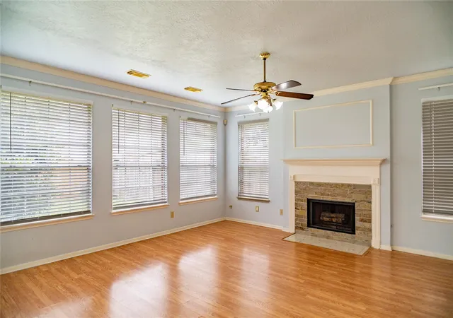Homes for sale in Sugar Land, TX | 219 Birch Hill Dr, Sugar Land, TX 77479 | MLS# 84602603